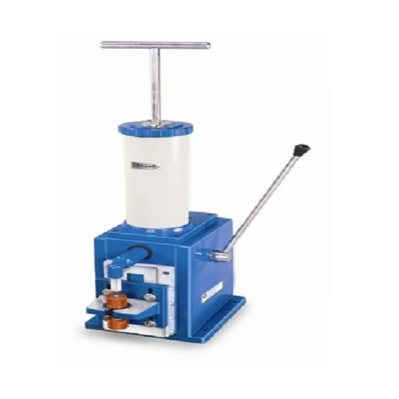 roller-greasing-machine-2.webp