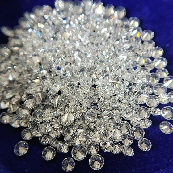 synthetic-crystal-diamond-1.webp