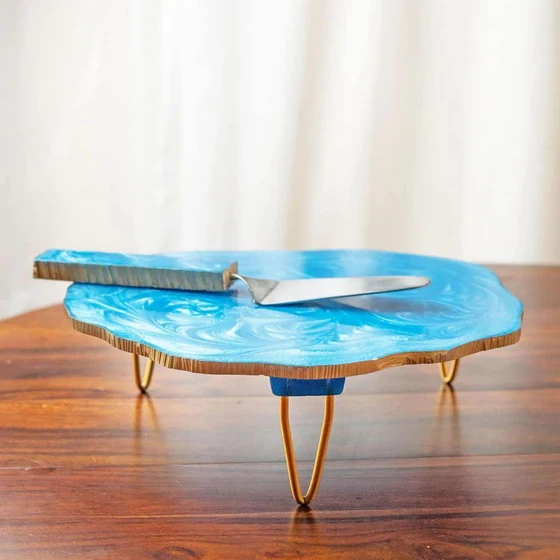 resin-decor-stand-2.webp