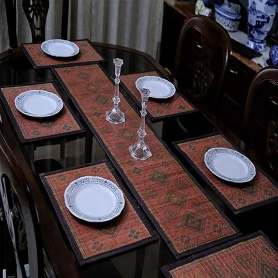 dining-table-mats-1.webp