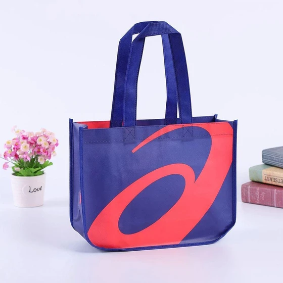 printed-non-woven-carry-bag-2.webp