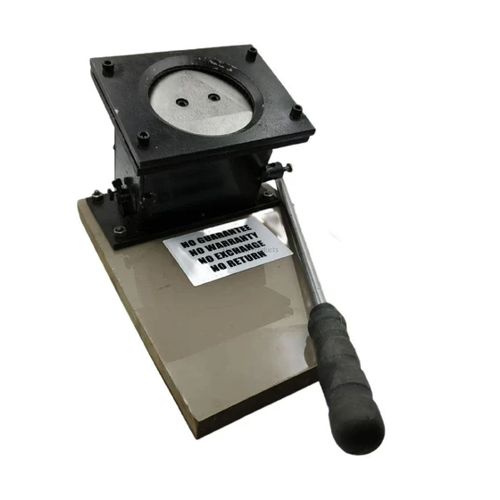 round-card-cutter-machine-2.webp