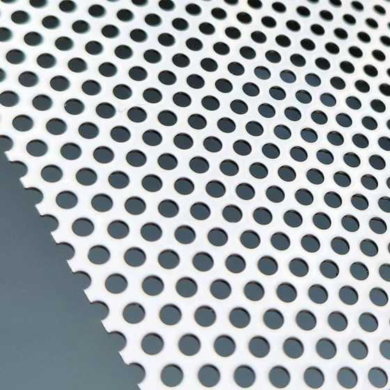 safety-grate-ss-perforated-sheet-2.webp