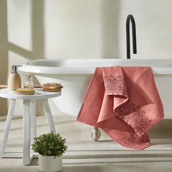 trident-bath-sheet-2.webp