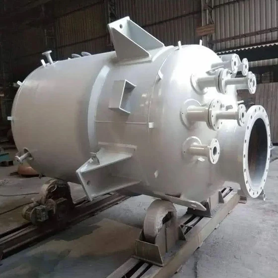 Tank Coating Service — Metal surface storage tanks