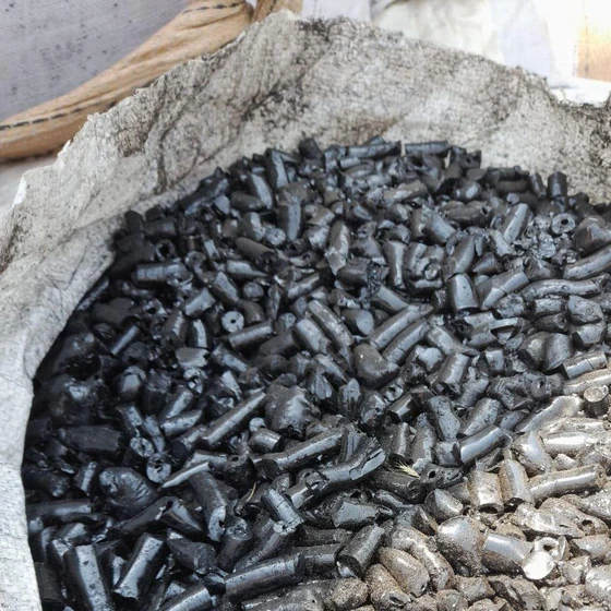 Coal Tar Pitch — Powder solid state round shape