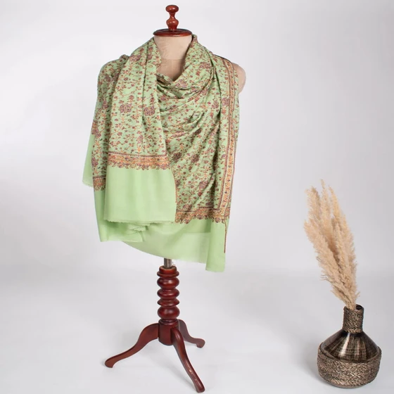 pashmina-ladies-shawls-21.webp
