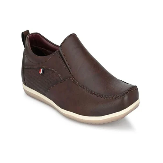 comfortable-casual-shoes-1.webp