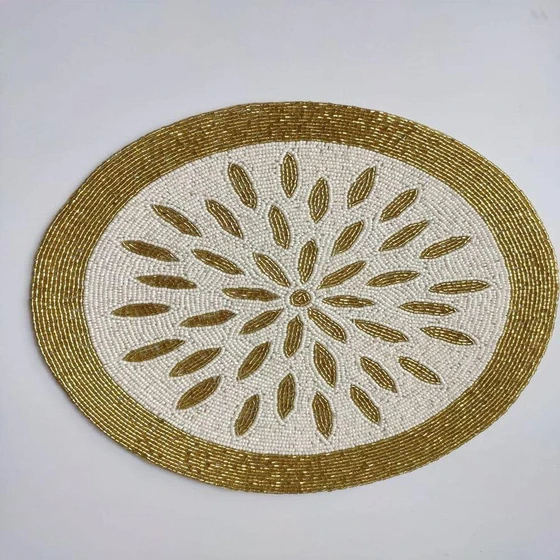 beaded-table-mats-2.webp