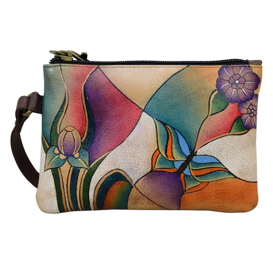 hand-painted-leather-bags-2.webp