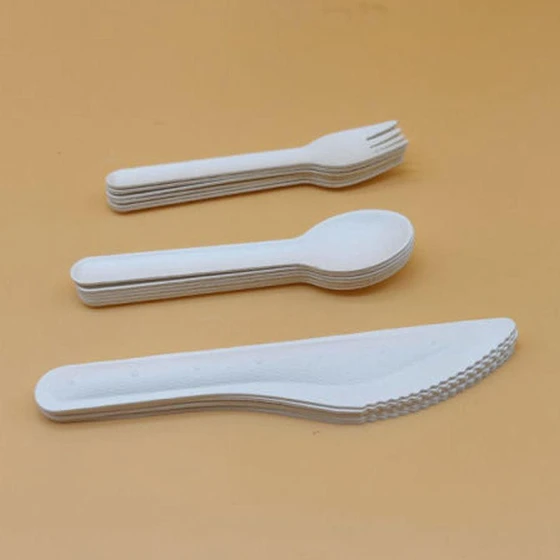 white-paper-spoon-2.webp