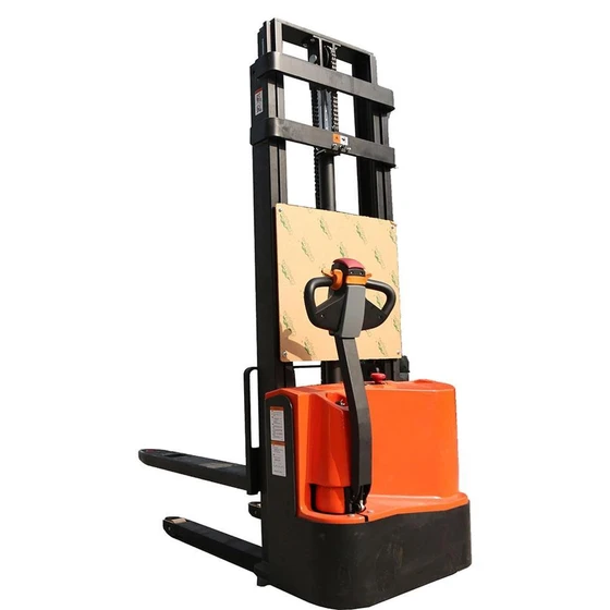 battery-stacker-hydraulic-2.webp