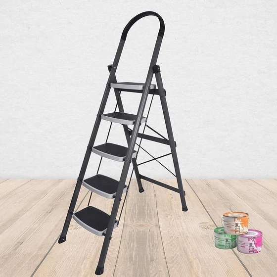 household-folding-ladder-2.webp