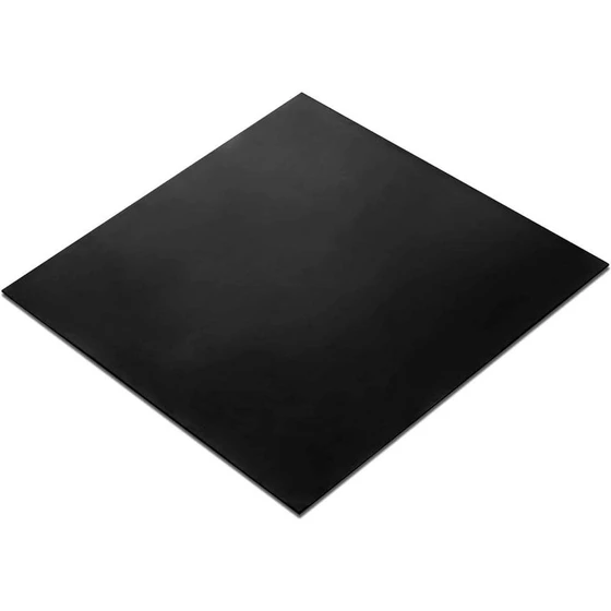 black-rubbers-sheets-2.webp