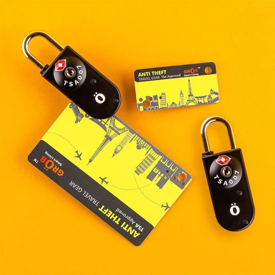 key-card-metal-lock-2.webp