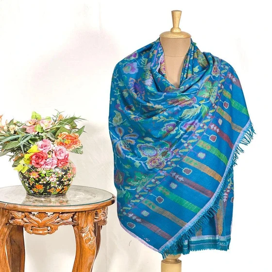 pure-kani-shawl-2.webp