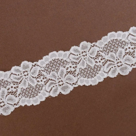 pattern-lycra-laces-2.webp