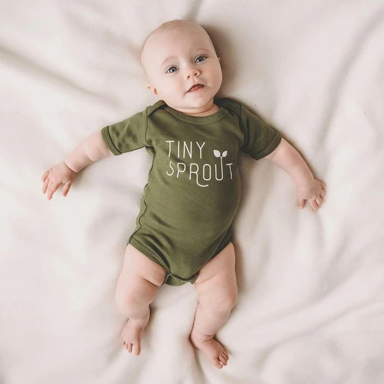 baby-onesies-2.webp