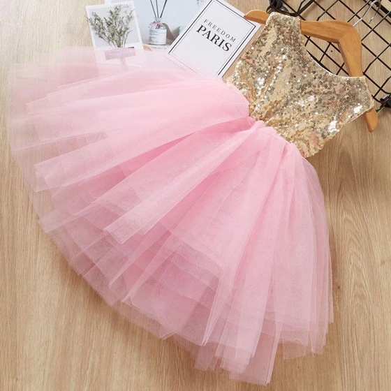 baby-gowns-2.webp