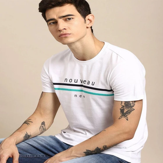 round-neck-printed-t-shirts-2.webp