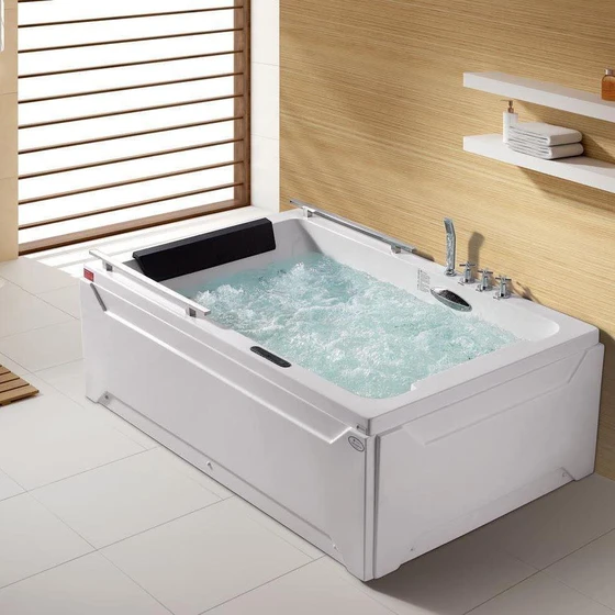 designer-jacuzzi-bathtub-2.webp