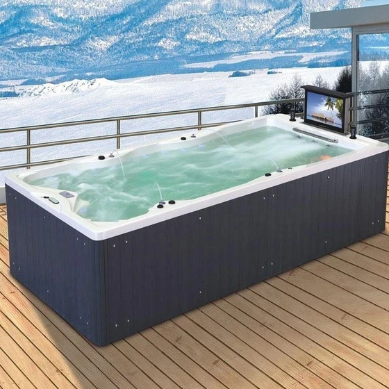 outdoor-swim-massage-2.webp