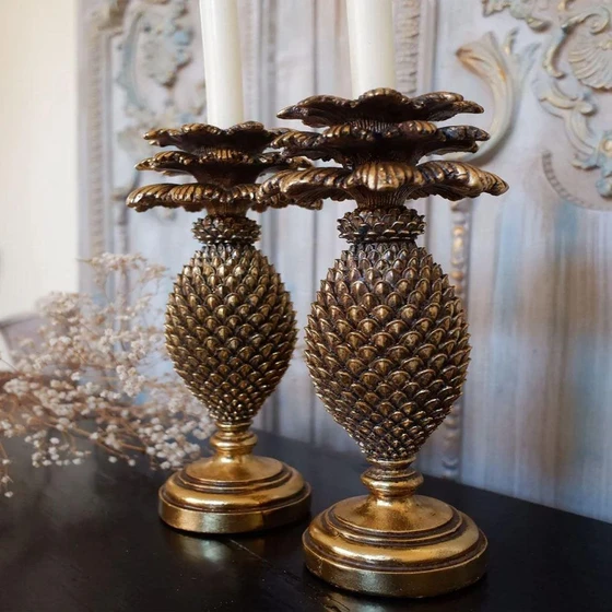pineapple-candelabra-2.webp