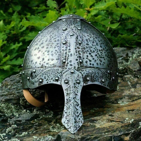 nasal-norman-helmets-2.webp