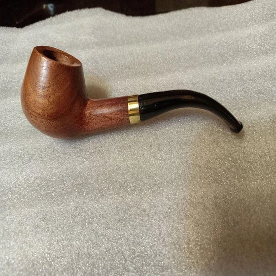 smoking-sherlock-pipes-1.webp