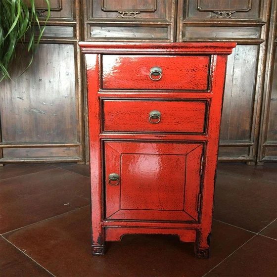 table-reproduction-antique-stand-2.webp