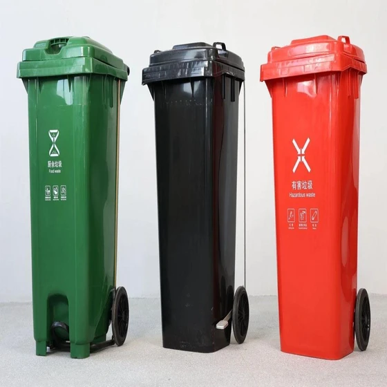 waste-plastic-container-2.webp