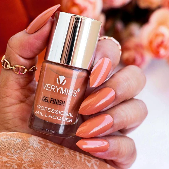 gel-nail-polish-2.webp