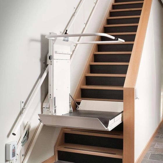 hydraulic-wheelchair-lift-2.webp