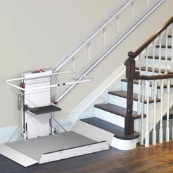 Hydraulic Wheelchair Lift