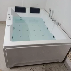 Acrylic Spa Bathtub