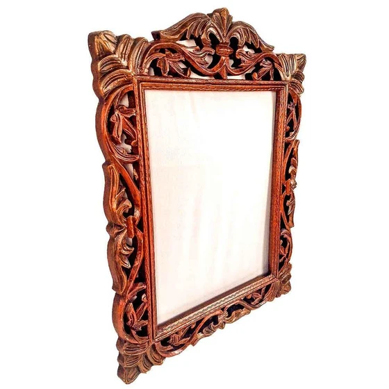 wall-photo-frame-2.webp