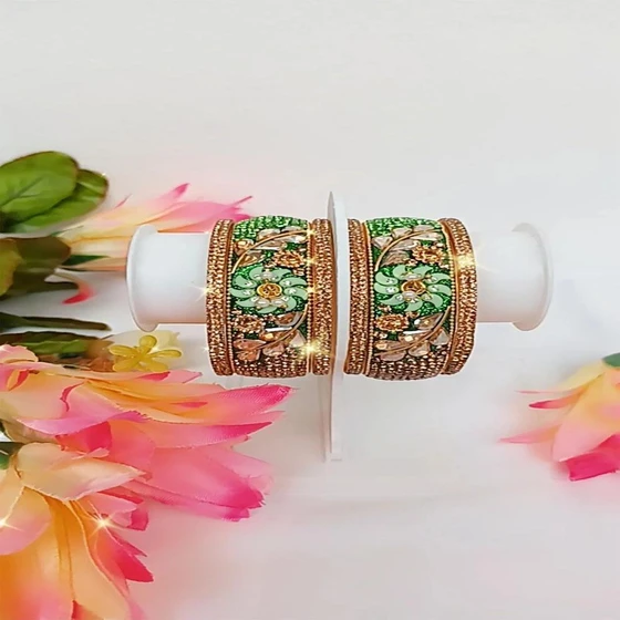 acrylic-fancy-bangles-2.webp