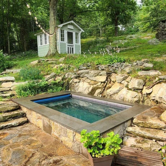 outdoor-hot-spatub-2.webp