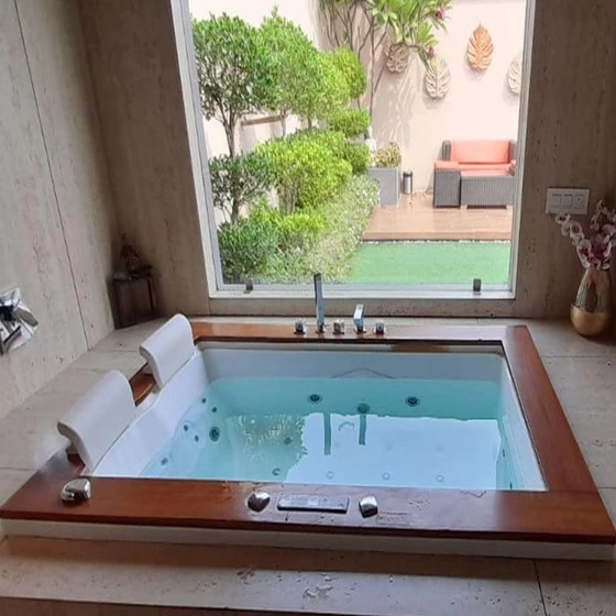 rectangular-plain-bathtub-2.webp