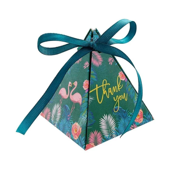 triangle-paper-gift-box-1.webp