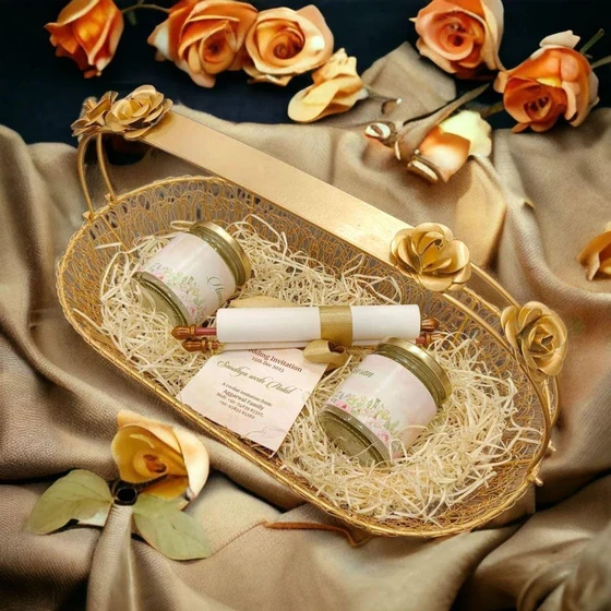 metal-wedding-gift-basket-2.webp