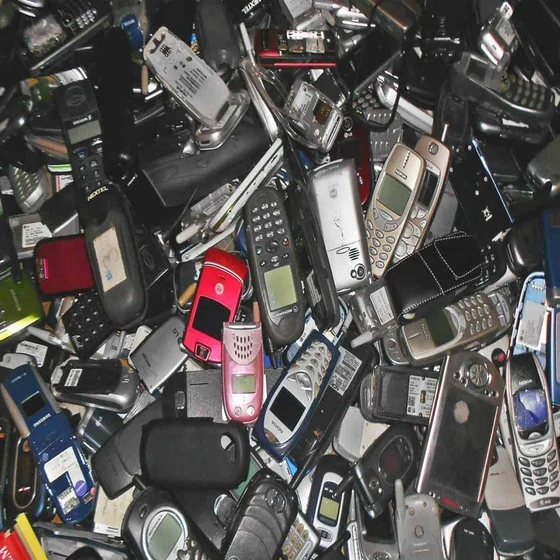 mobile-phone-scrap-2.webp