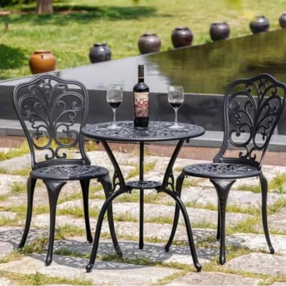 aluminium-table-chair-2.webp