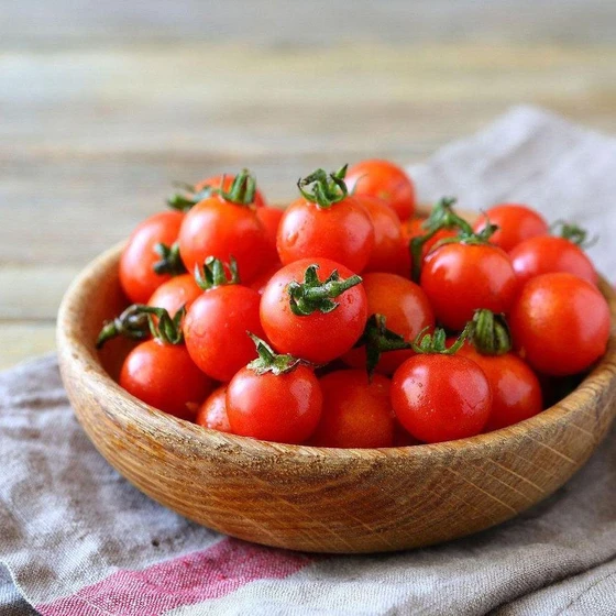 fresh-tomato-2.webp