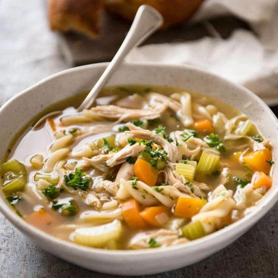 organic-chicken-noodle-2.webp