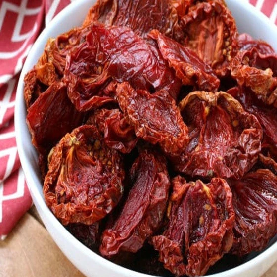 dried-dehydrated-tomato-1.webp