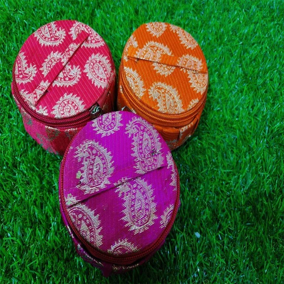 round-bangle-box-2.webp