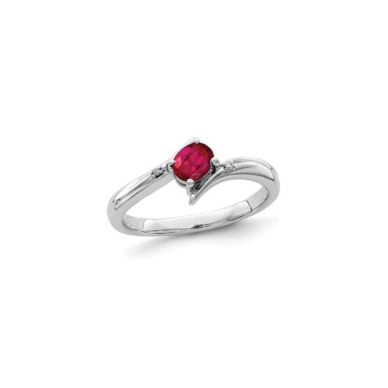 ruby-ring-diamond-2.webp