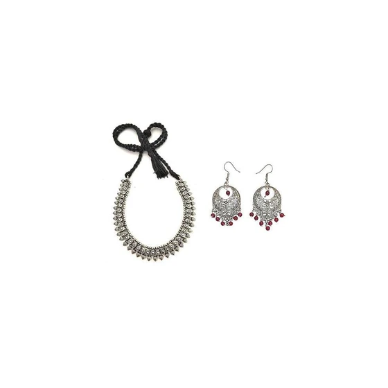 female-fashion-jewelry-2.webp