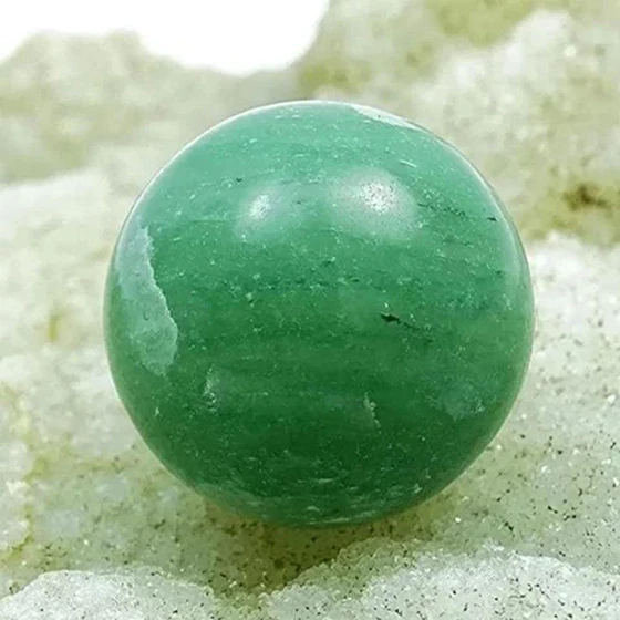 gemstone-green-aventurine-2.webp